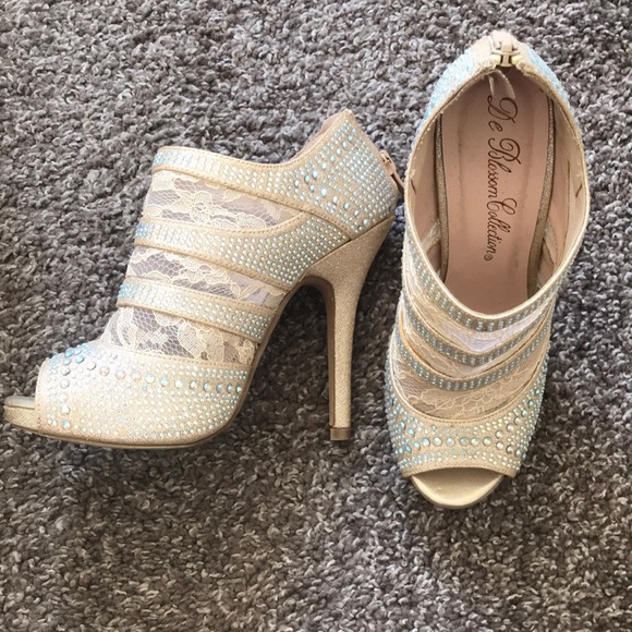 Heels 👠 - Picture 2 of 2